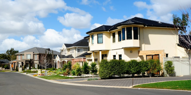 Melbourne homes linger longer on market